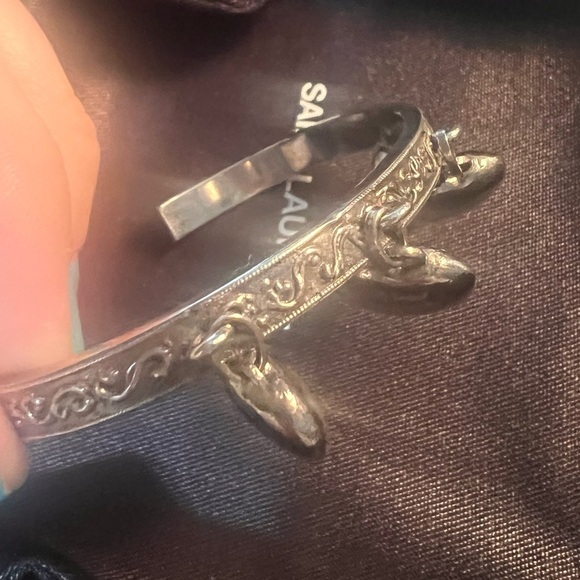 YSL Saint Laurent NWOT women’s silver bracelet with hearts cuff adjustable - Picture 5 of 6